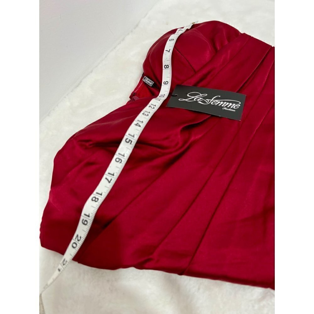 New La Femme Size 16 Strapless Slit Satin Ballgown Wine Prom Dress **Thread Pull - Picture 7 of 16